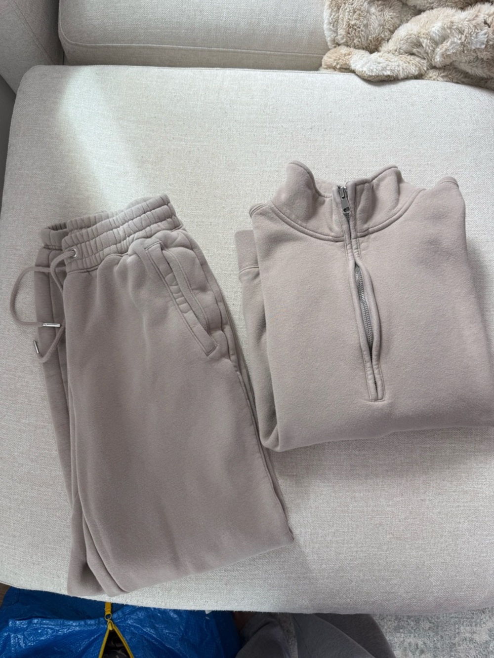Abercrombie Sweatshirt & Jogger set